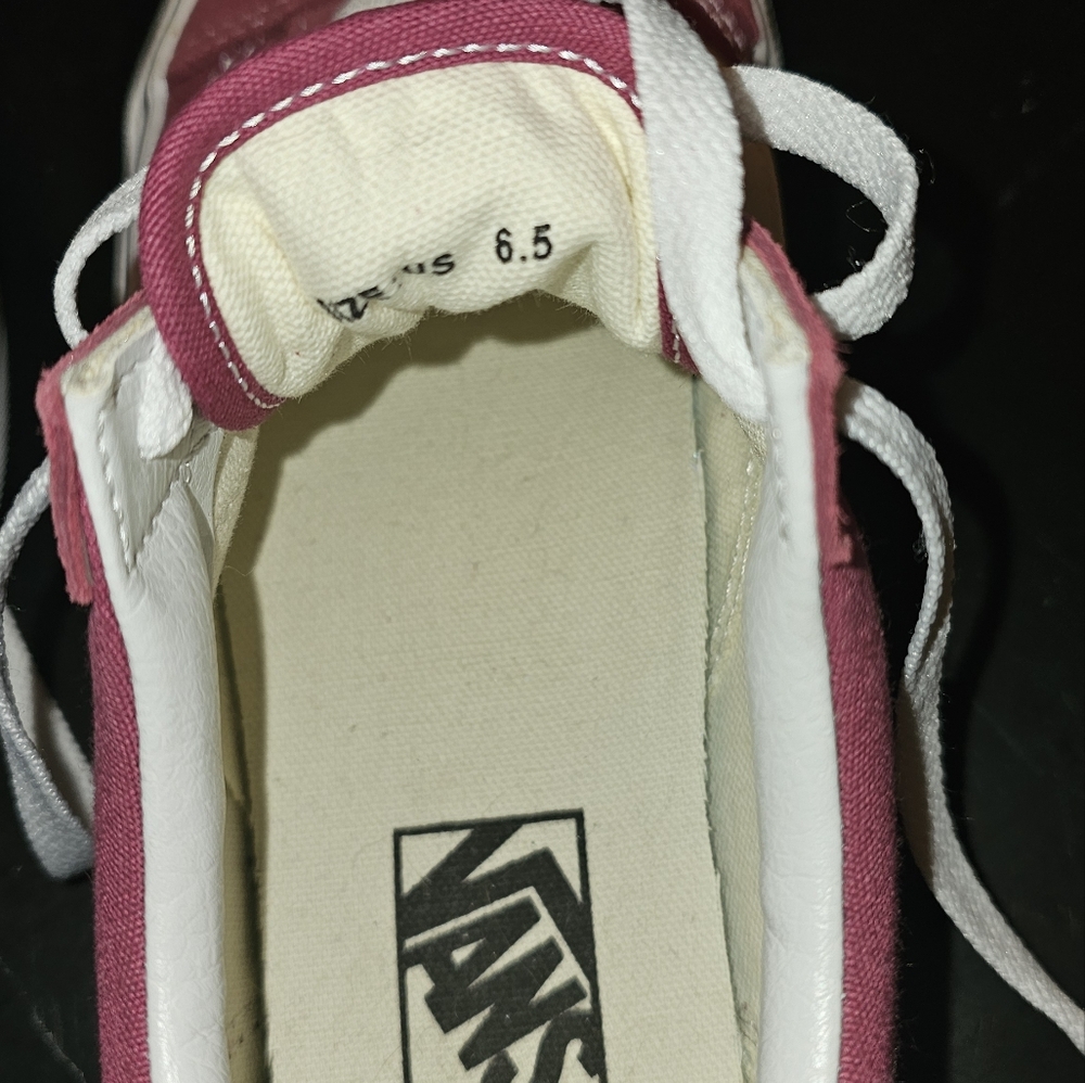 Vans Low Profile - Picture 3 of 5